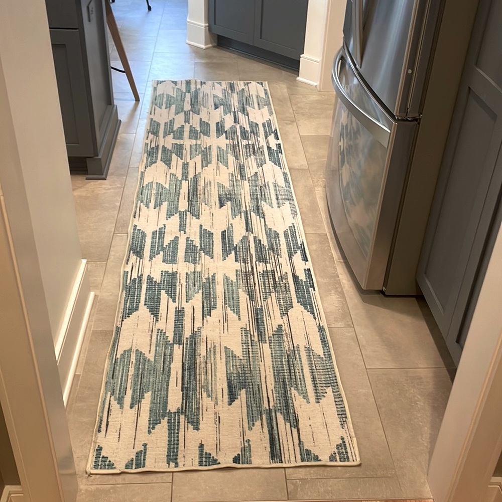 Ruggable 2.5’ x 10’ Hesperia Teal rug cover